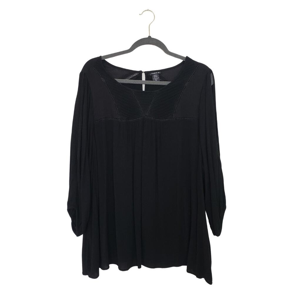 TORRID Gauze pintuck top sz 3